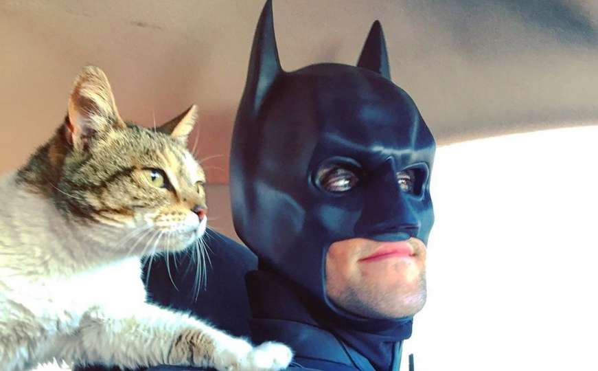 Batman postoji - spašava pse i mačke