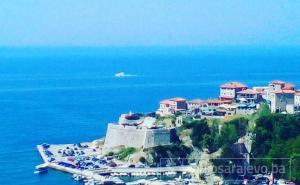 Ovo su najtraženiji sezonski poslovi na primorju, zarada do 2.000 eura mjesečno