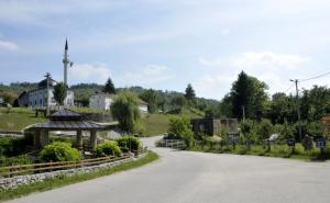 Kamenica, pitoma dolina u kojoj su masovne grobnice nađene u dvorištima kuća