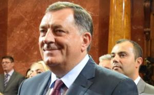 Dodik častio treću smjenu u tunelu Vranduk, radnici oduševljeni