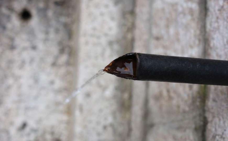 Sa pet lokacija u Kantonu Sarajevo uzeti uzorci vode na prisustvo teških metala