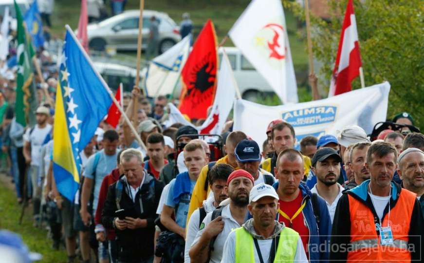 Učesnici Marša mira stigli u Potočare: Na čelu kolone preživjeli Srebreničani