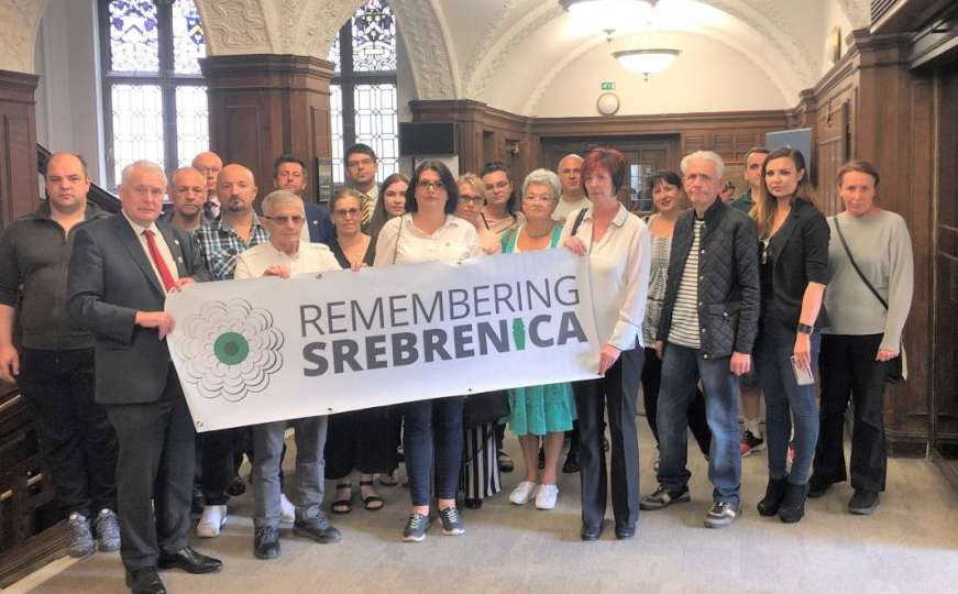 Minutom šutnje grad Coventry odao počast žrtvama genocida u Srebrenici