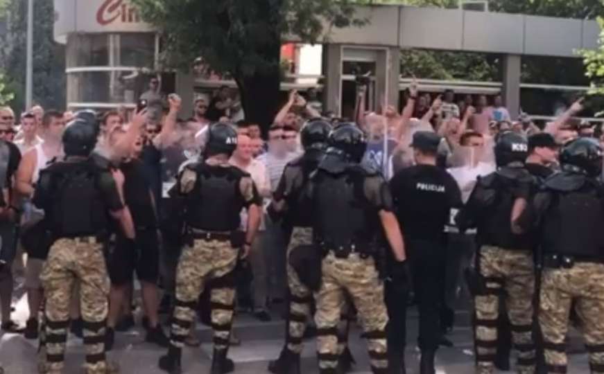 Hapšenja ispred HDZ-a: Radnici gađali Čovićevo vozilo, ima i povrijeđenih