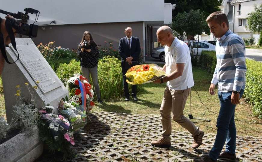 Obilježena 26. godišnjica masakra u ulici Hakije Turajlića