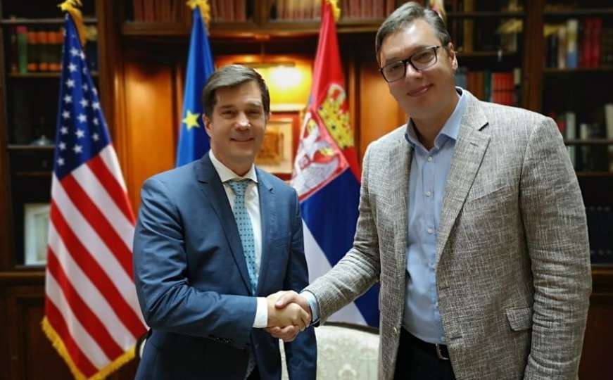 O čemu su razgovarali: Vučić se sastao s američkim ambasadorom u BiH