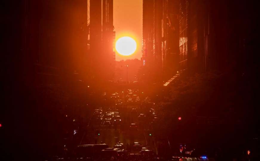 Rijetki prizori: Sunce zalazi tačno u liniji sa glavnim ulicama Manhattana