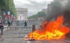 Neredi nakon vojne parade u Parizu: Uhapšene 152 osobe