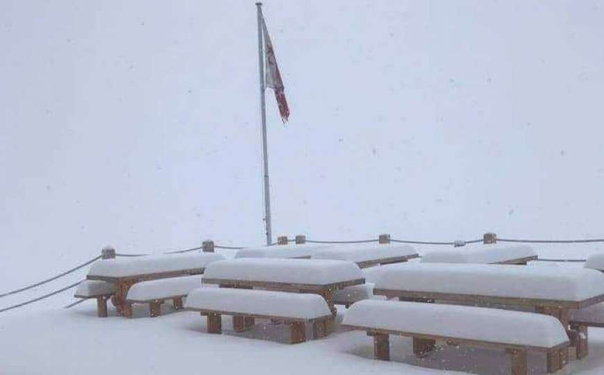 Veju, veju pahulje: Na Alpama je jutros palo 30 centimetara snijega