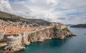 Dubrovnik: Taksista prevario turiste, a vratio im je kusur u dinarima