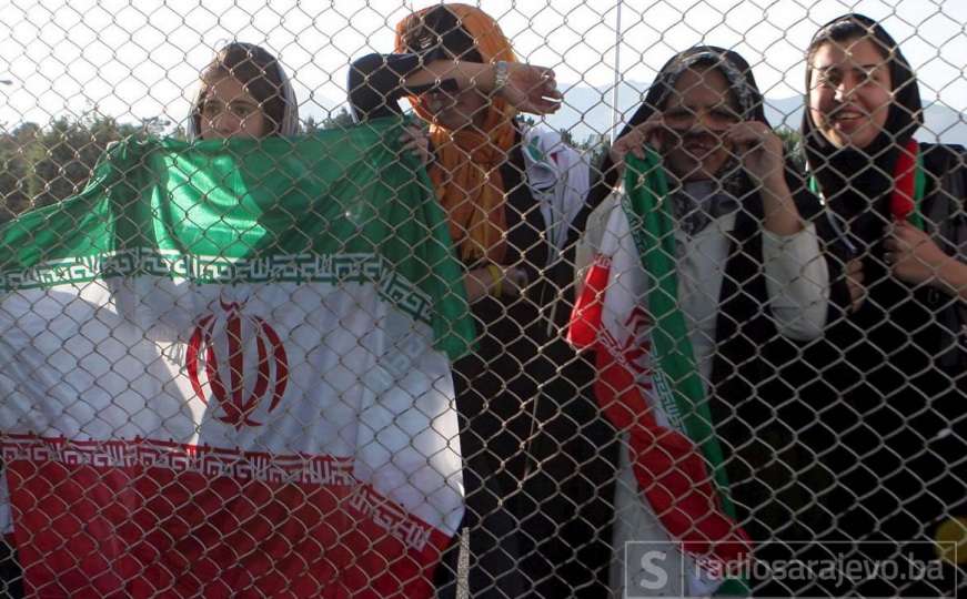 FIFA postavila rok Iranu: Morate ukinuti zabranu ulaska ženama na stadion