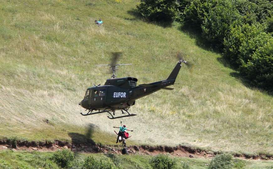 FUCZ i EUFOR pored Sarajeva izveli zajedničku vježbu helikopterskog spašavanja