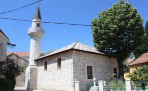 Trebinjskom imamu Sadmiru Mustafiću pod prozorom pjevali četničke pjesme 