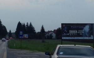 Plakate za Thompsonov koncert u blizini pronalaska masovne grobnice kod Bugojna