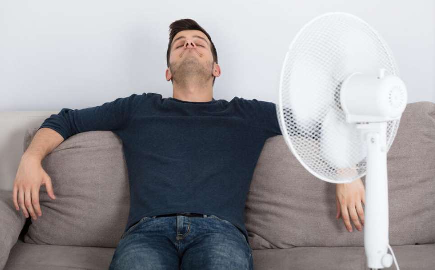 Pobijedite vrućine: Evo kako da se ohladite ventilatorom bolje nego klimom