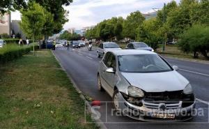 Jedna osoba povrijeđena u sudaru četiri vozila na Alipašinom Polju