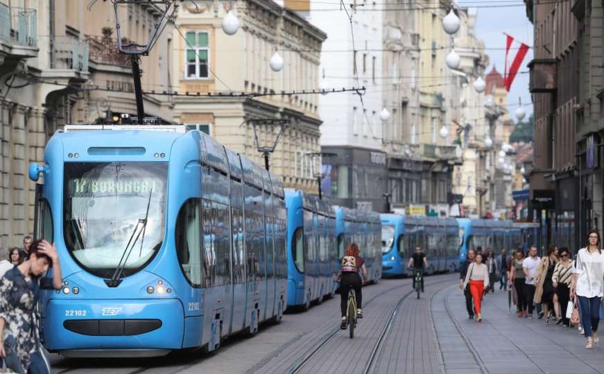 Novi trend u Hrvatskoj: Umjesto kolone automobila, vjenčanje u tramvaju