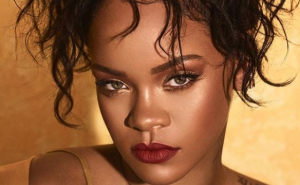 Rihanna pronašla svoju dvojnicu: "Zamalo da mi ispadne mobitel... Kako?"