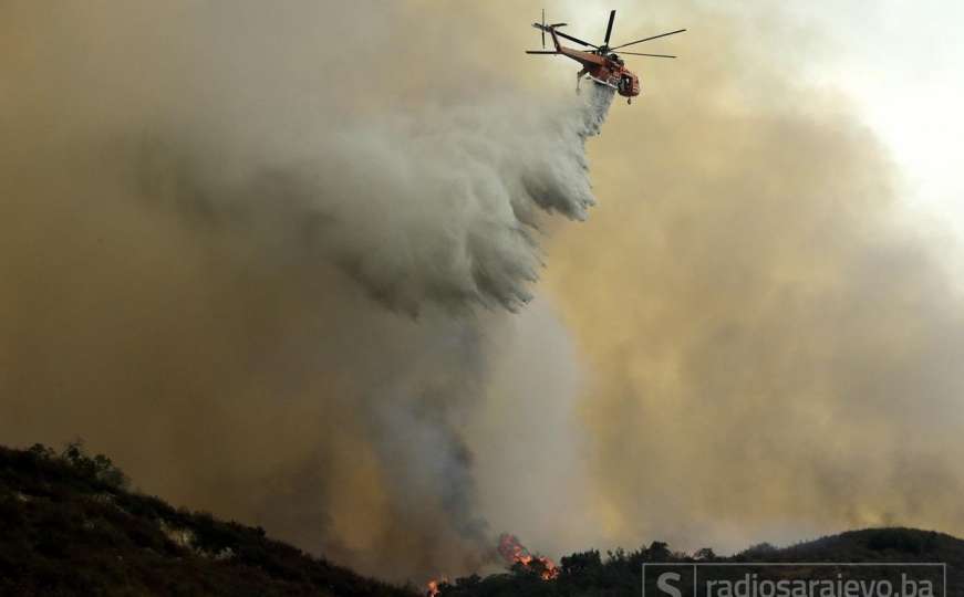 Požar kod Zadra: Dva kanadera poslana u pomoć vatrogascima...