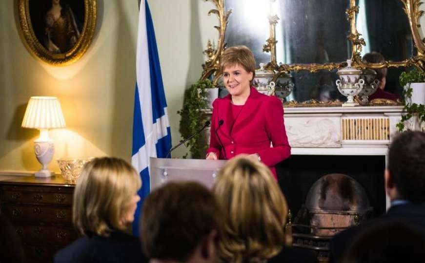 Problemi za Johnsona: Škotska najavila referendum o nezavisnosti 