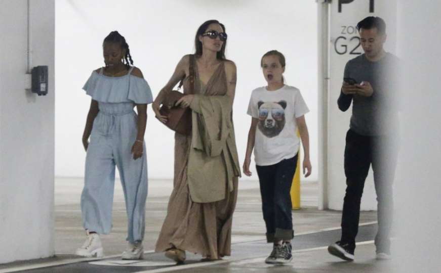 Pred odlazak u Meksiko: Angelina Jolie uživa s djecom prije nego ih prepusti ocu