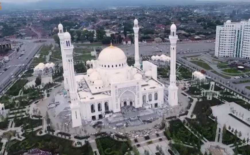 Ostavlja bez daha: Završni radovi na jednoj od najljepših džamija u Rusiji