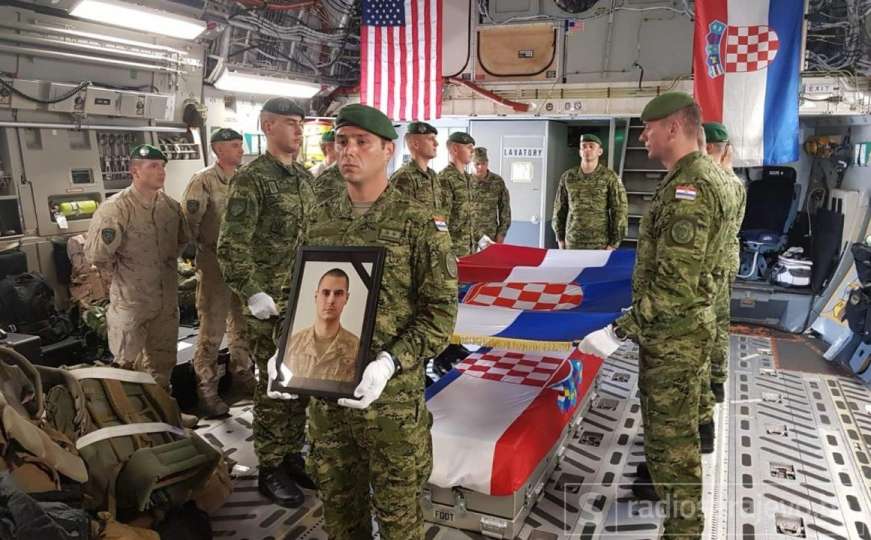 Hrvatski vojnik koji je stradao u Afganistanu dočekan uz najveće počasti