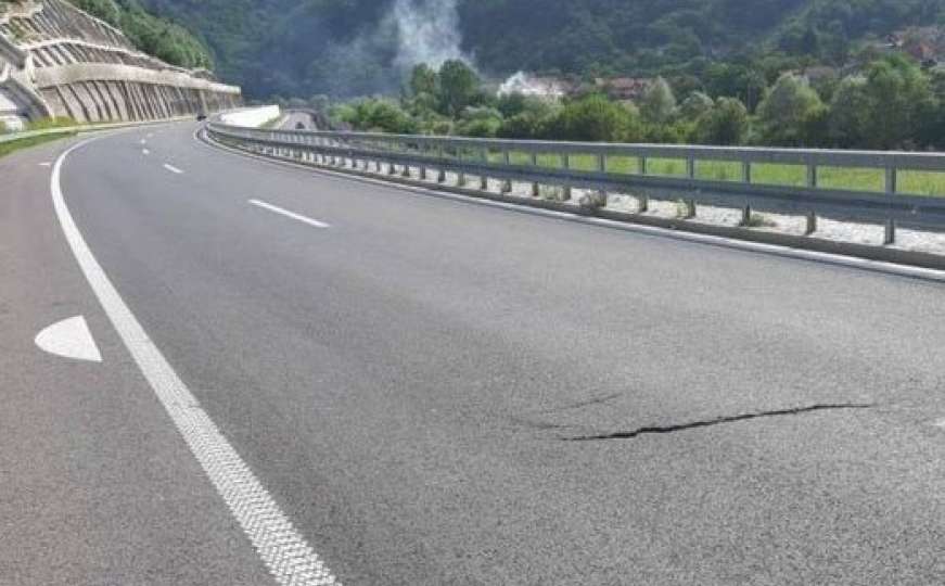 Propust kompanije iz Laktaša: Napukao Integralov asfalt na autoputu u Srbiji