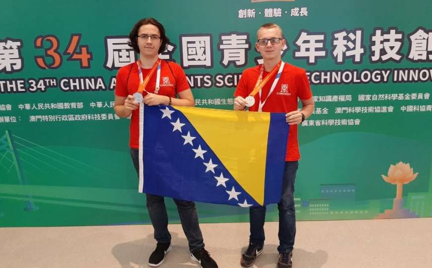 Veliki uspjeh naših učenika: Srebrena medalja u Kini za naučne projekte