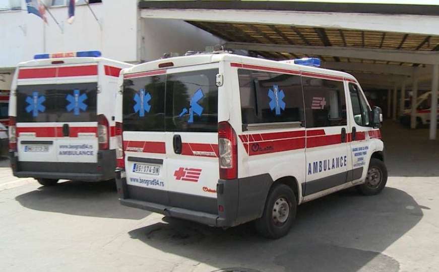 Beograd: Eksplozija u gradskom autobusu na Dedinju, ima povrijeđenih