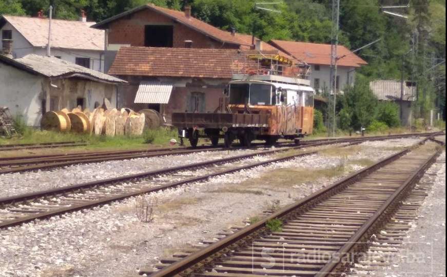 Migranta u Bihaću udario voz, drugi stradao u Velikoj Kladuši