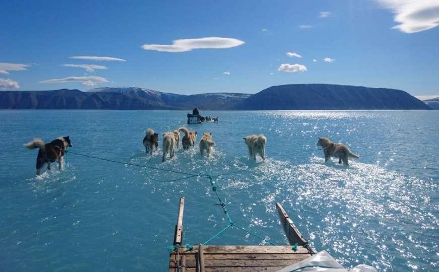 U toku jednog dana na Grenlandu se otopilo 11 milijardi tona leda 