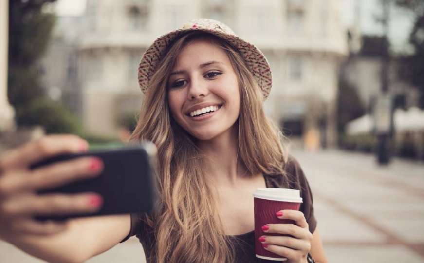  Zabrinjavajuće otkriće: Zbog selfija brže starimo