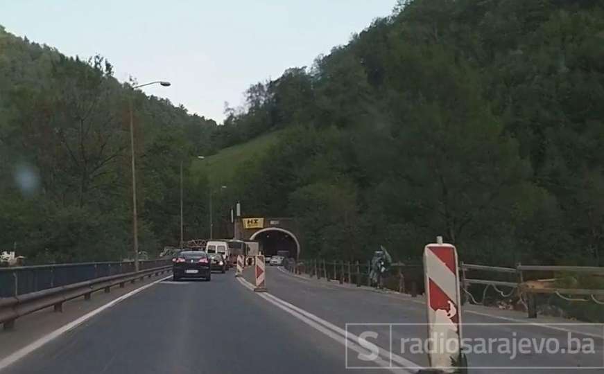 U saobraćajnoj nesreći kod tunela Vranduk, povrijeđene dvije maloljetne osobe