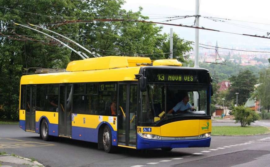Jutros u Sarajevu: Na Dobrinji se zapalio trolejbus 