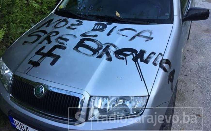 Horor u Gornjem Vakufu, grafiti na kući i automobilima: Bit će još Srebrenica