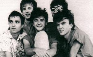 Najveći hit Crvene jabuke: Kad sat zazvoni na kuli, kraj Begove džamije...