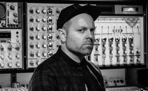 DJ Shadow feat De La Soul - Rocket Fuel