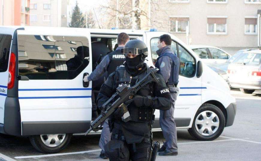 Slovenija mobilizirala rezervni sastav policije zbog problema sa migrantima 