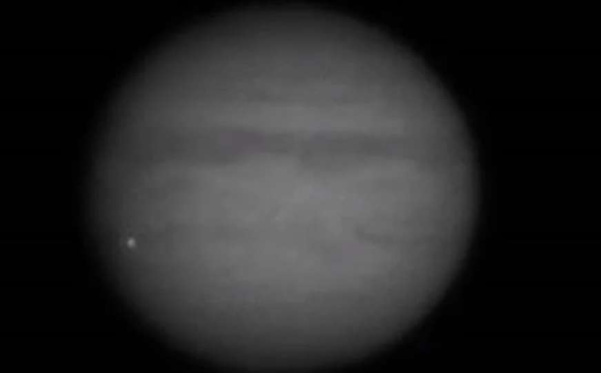 Ogroman meteor udario u Jupiter: Pogledajte kako je izgledao udar 
