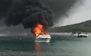 Zadar: Jahta se zapalila, iznutra se čuli stravični krikovi