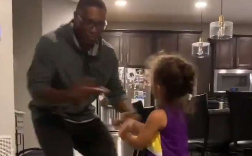Kćerkica pokazala plesne pokrete zbog kojih se tata uhvatio za glavu