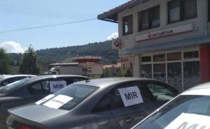 Nove poruke na automobilima u Gornjem Vakufu, ovaj put drugačijeg sadržaja 