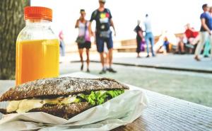 Nezadovoljni gost ubio konobara jer je dugo čekao sendvič