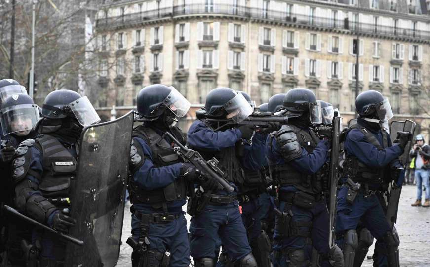 Francuska: Od početka godine 64 policajca izvršila samoubistvo