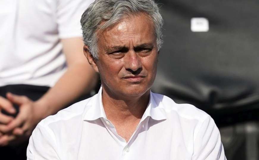 Jose Mourinho u suzama priznao: Nedostaje mi fudbal 