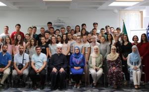 Reis Kavazović se sastao s mladima iz povratničkih sredina