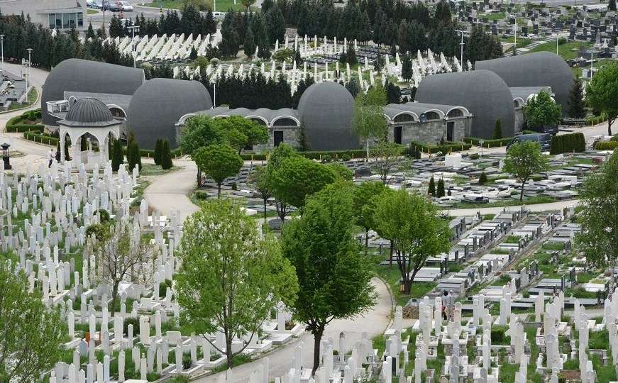 Kantonalni odbor SDA: Osloboditi porodice obaveza plaćanja održavanja grobnih mjesta