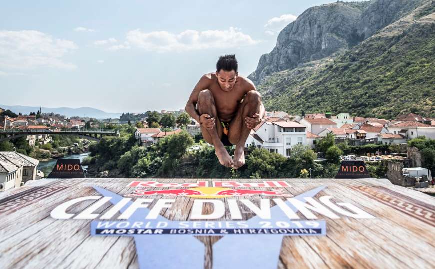Mostar od ranih sati na nogama: Počinje Red Bull Cliff Diving, danas prvi skokovi