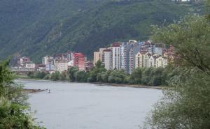 Policija brzom reakcijom spriječila muškarca da izvrši samoubistvo skokom u Drinu